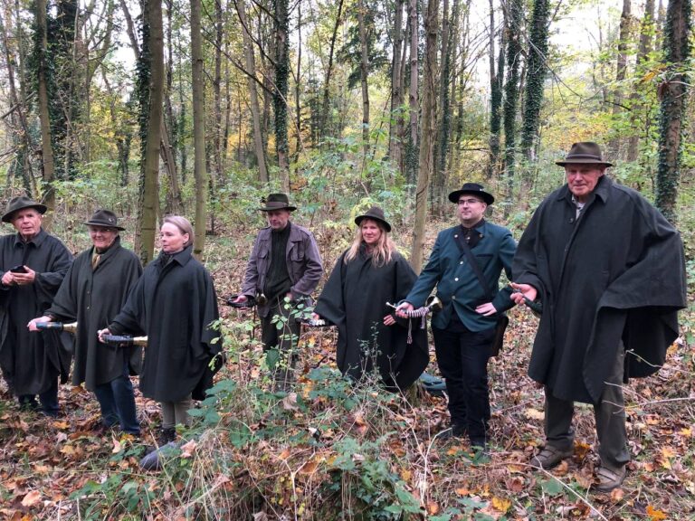 Jagdhörner im Wetterauer Herbstwald